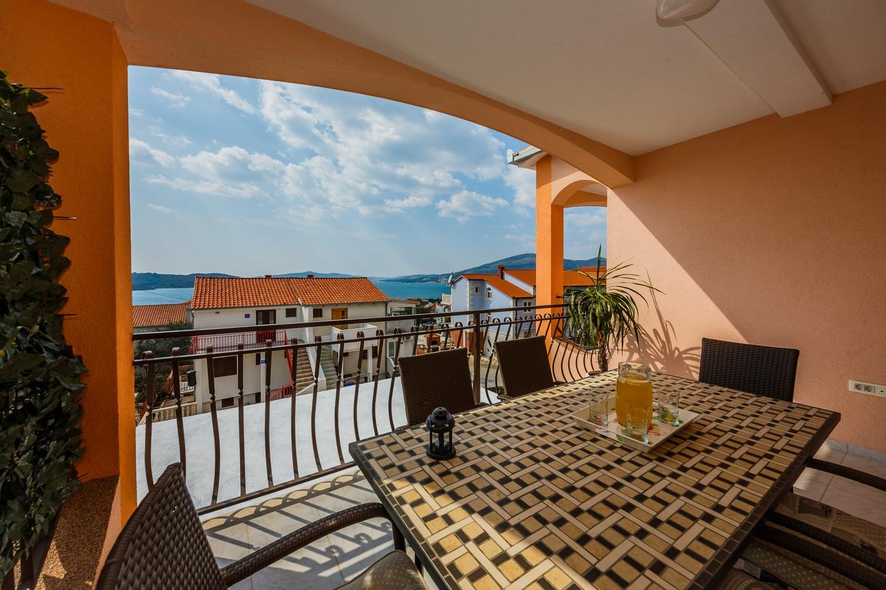 Villa Nora Trogir Exteriör bild